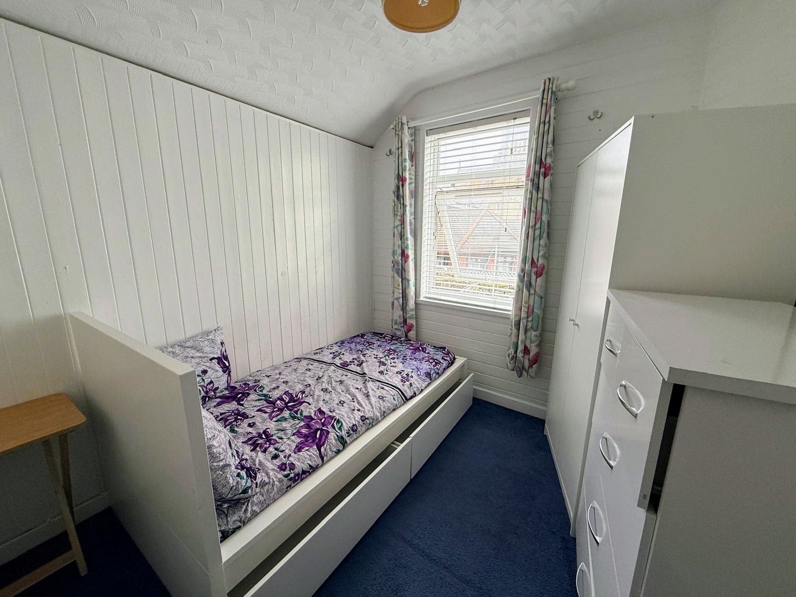 Room Railway Street in Cardiff