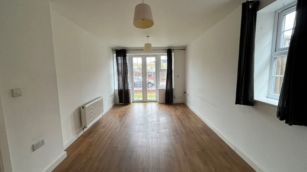 Flat Billet Lane in Greater London
