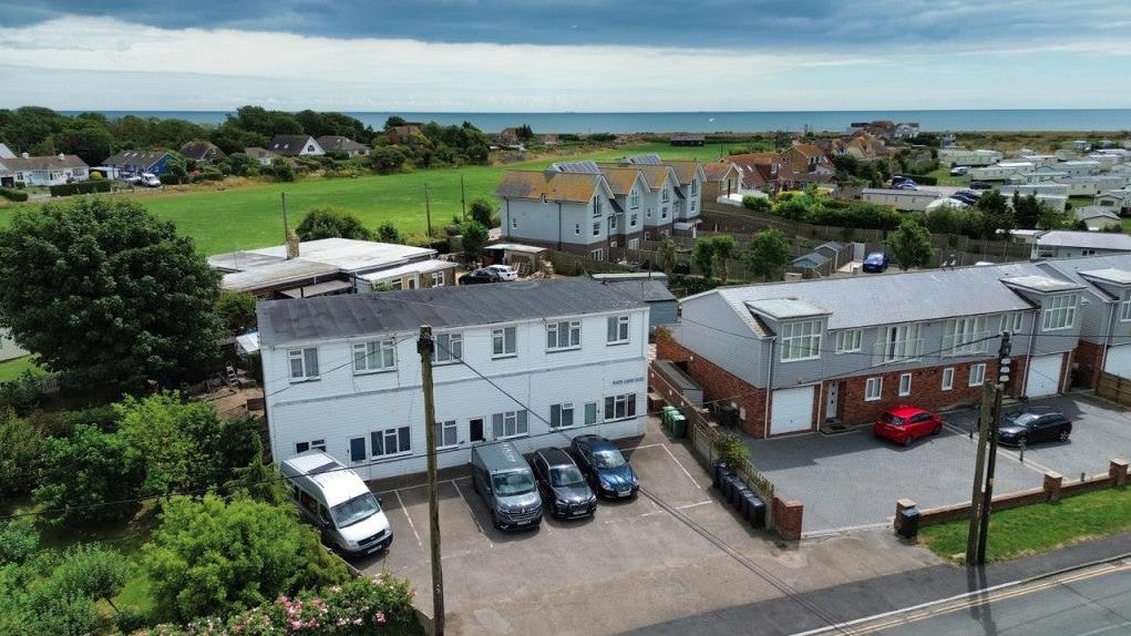 Flat Pett Level Road in Rother