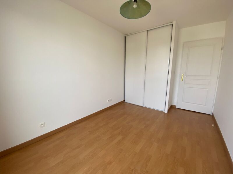 Appartement Avenue de la Tête Verte à Saint-Denis-de-l'Hôtel