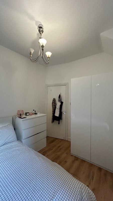 Room Santley Street in Greater London