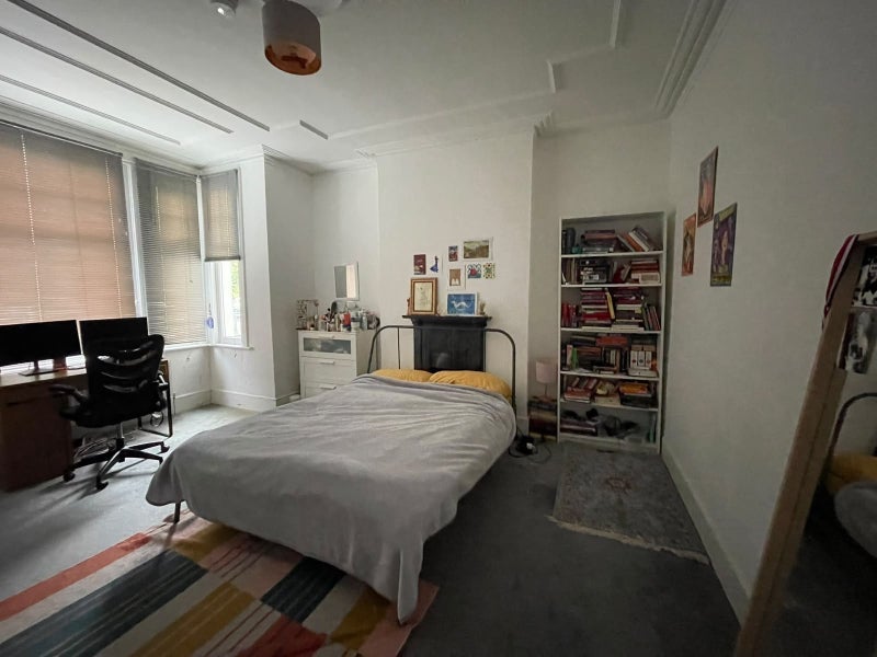 Room Tewkesbury Terrace in Greater London