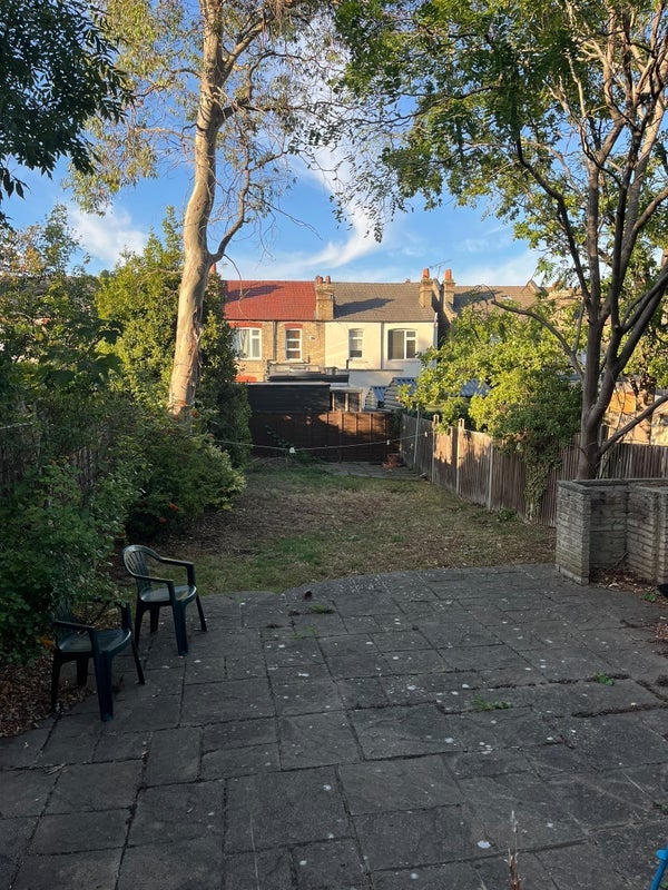 Room Tewkesbury Terrace in Greater London