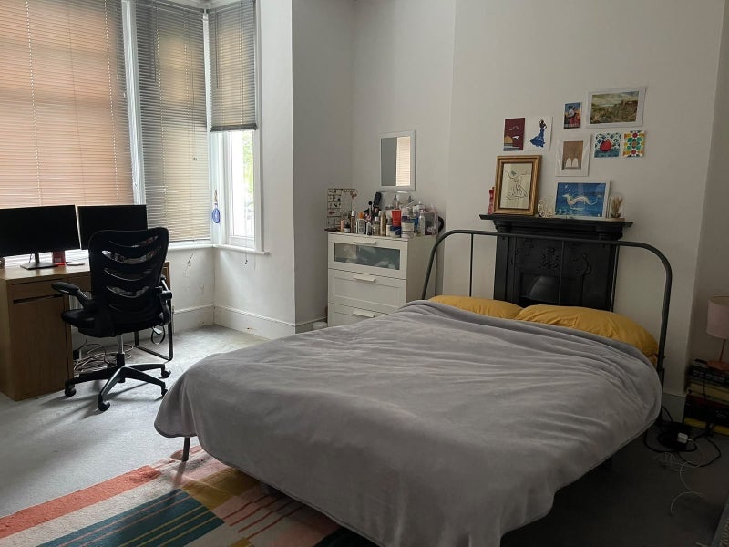 Room Tewkesbury Terrace in Greater London