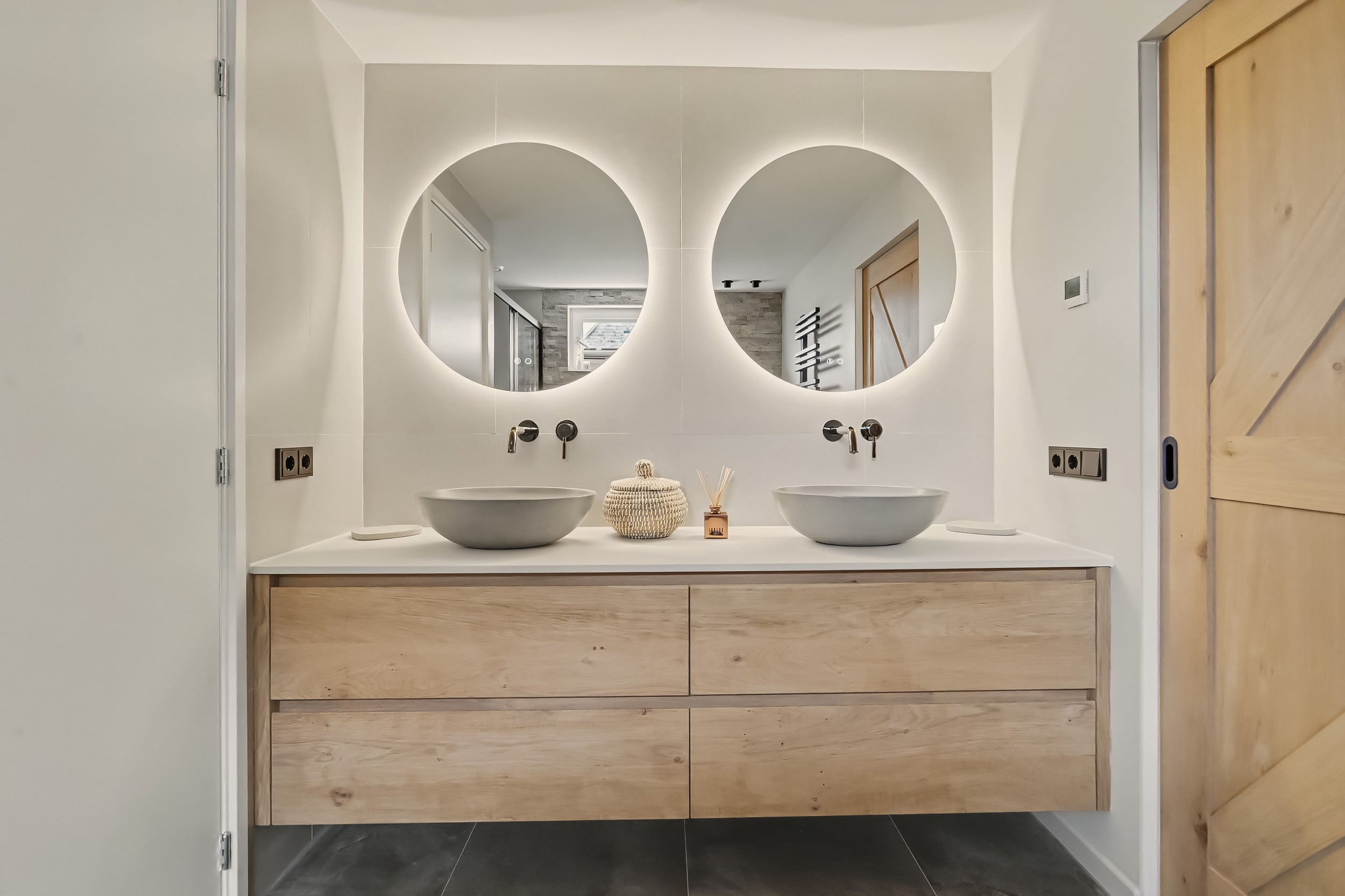 Twee-onder-één-kap te koop: Lombartsstraat 18, Diessen