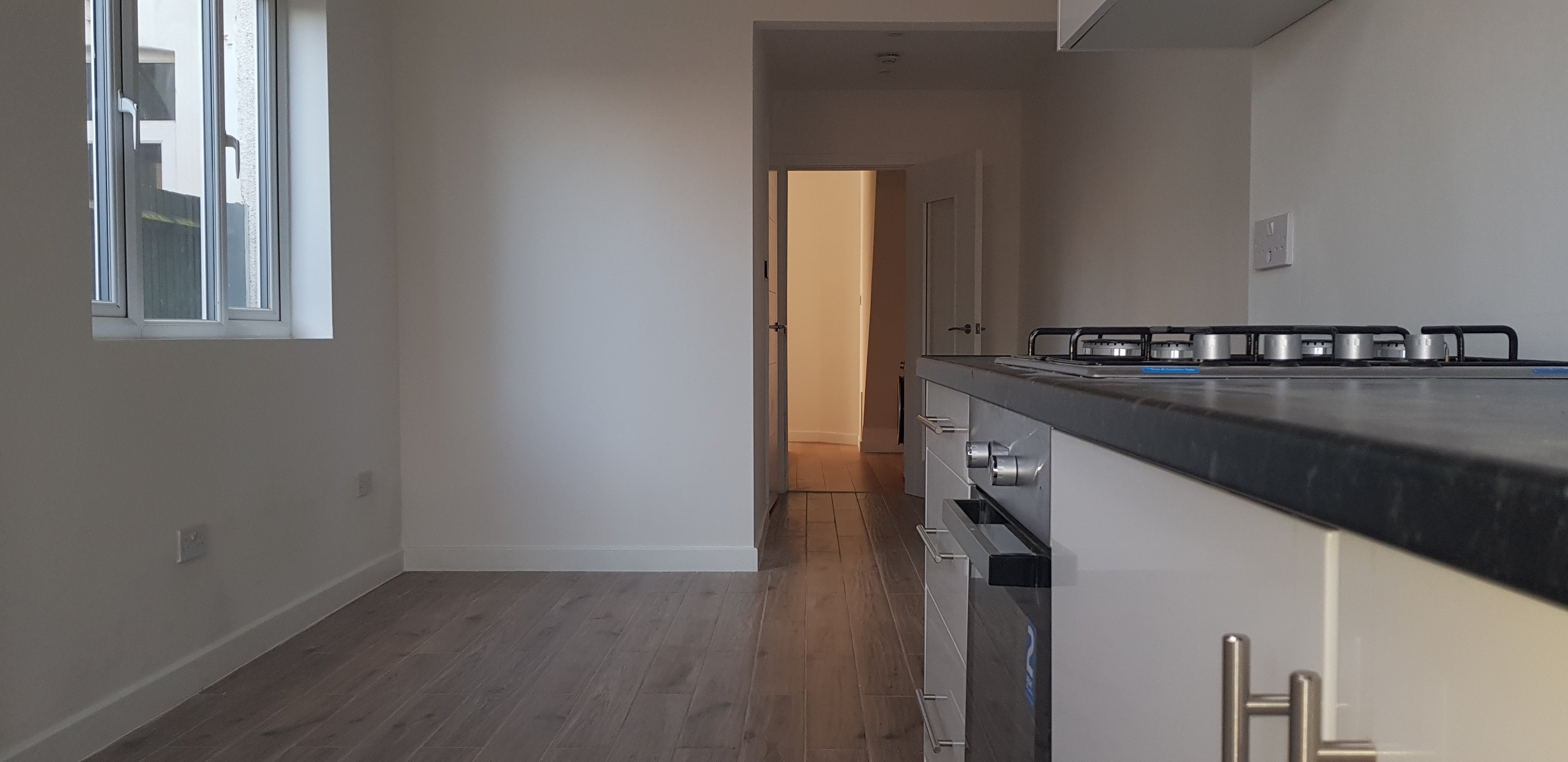 Flat Vaughan Road in Greater London