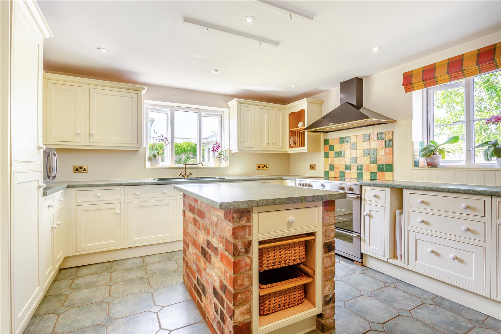 House Parton Road in Tewkesbury