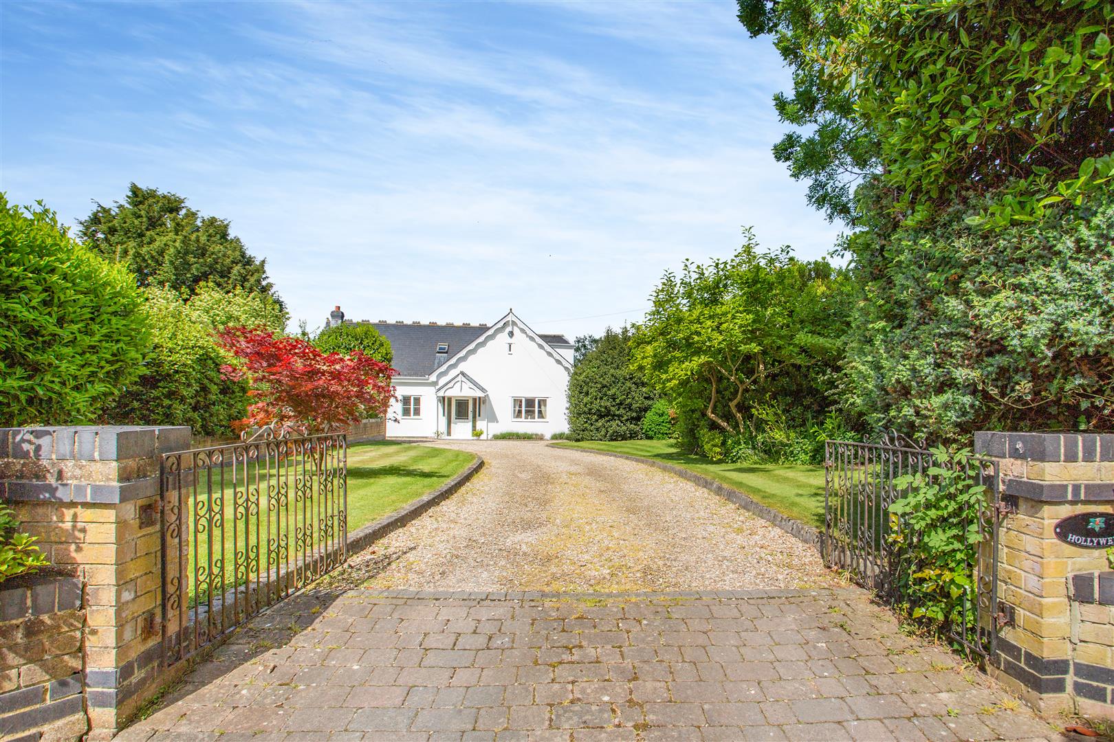 House Parton Road in Tewkesbury