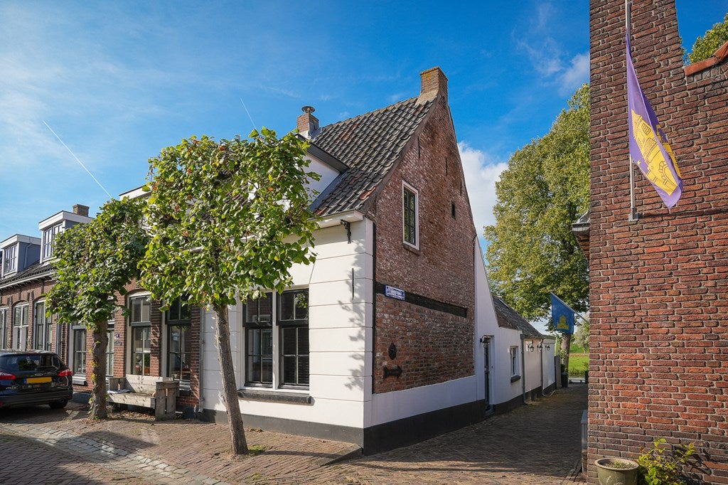 Huis Voorstraat 13 in Heukelum