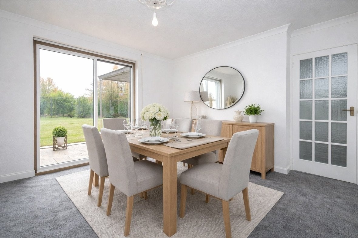 Flat Stanmount Road in St Albans