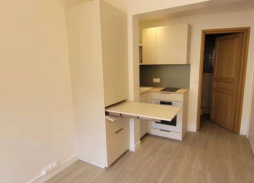 Flat Square Marcel Fournier in Issy-les-Moulineaux