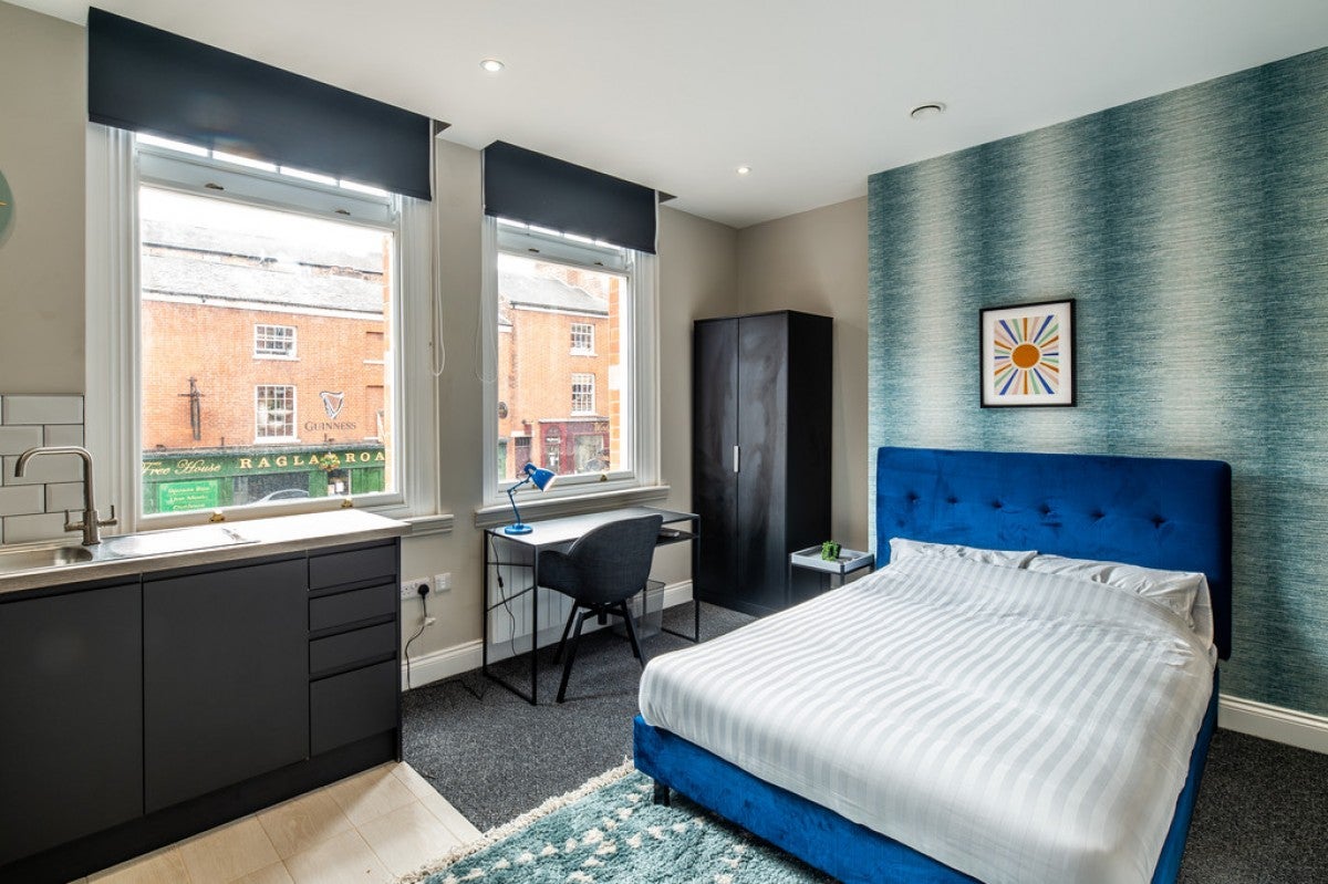 Flat Derby Road in Nottingham