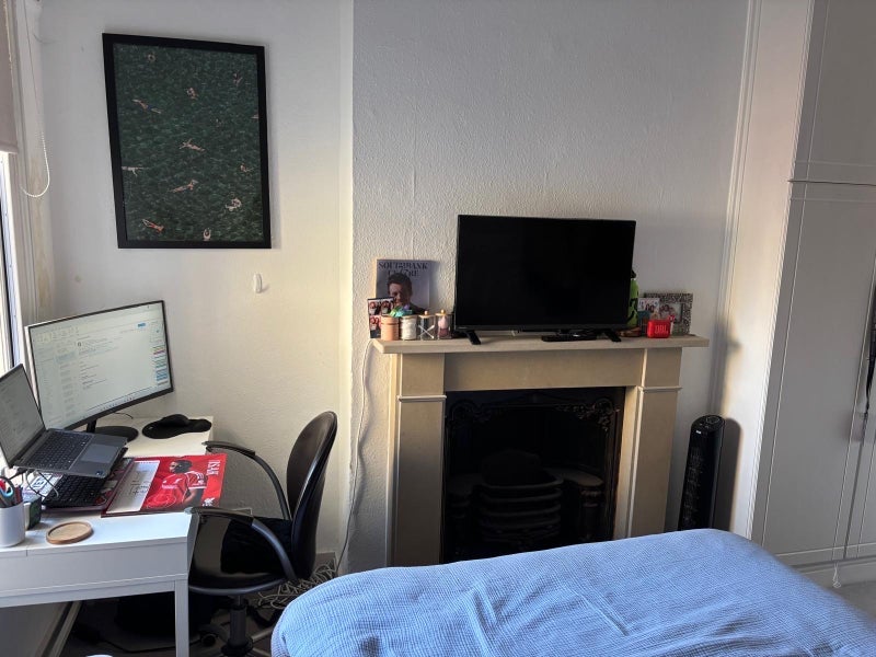 Room Saint Alphonsus Road in Greater London