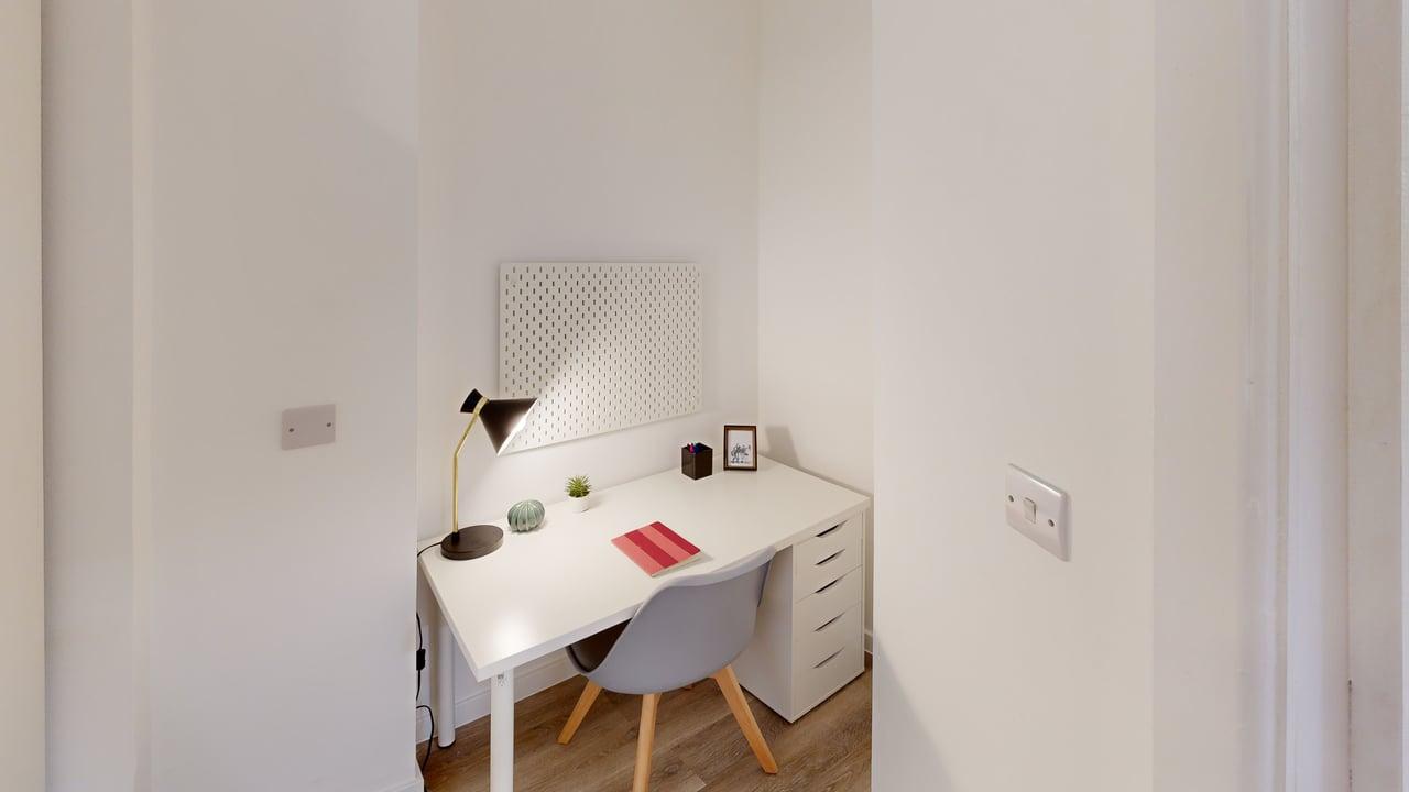 Room Mark Lane in Bristol
