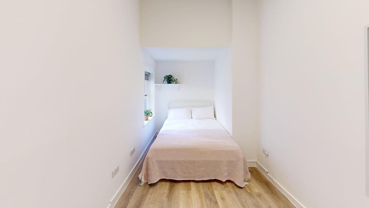Room Mark Lane in Bristol