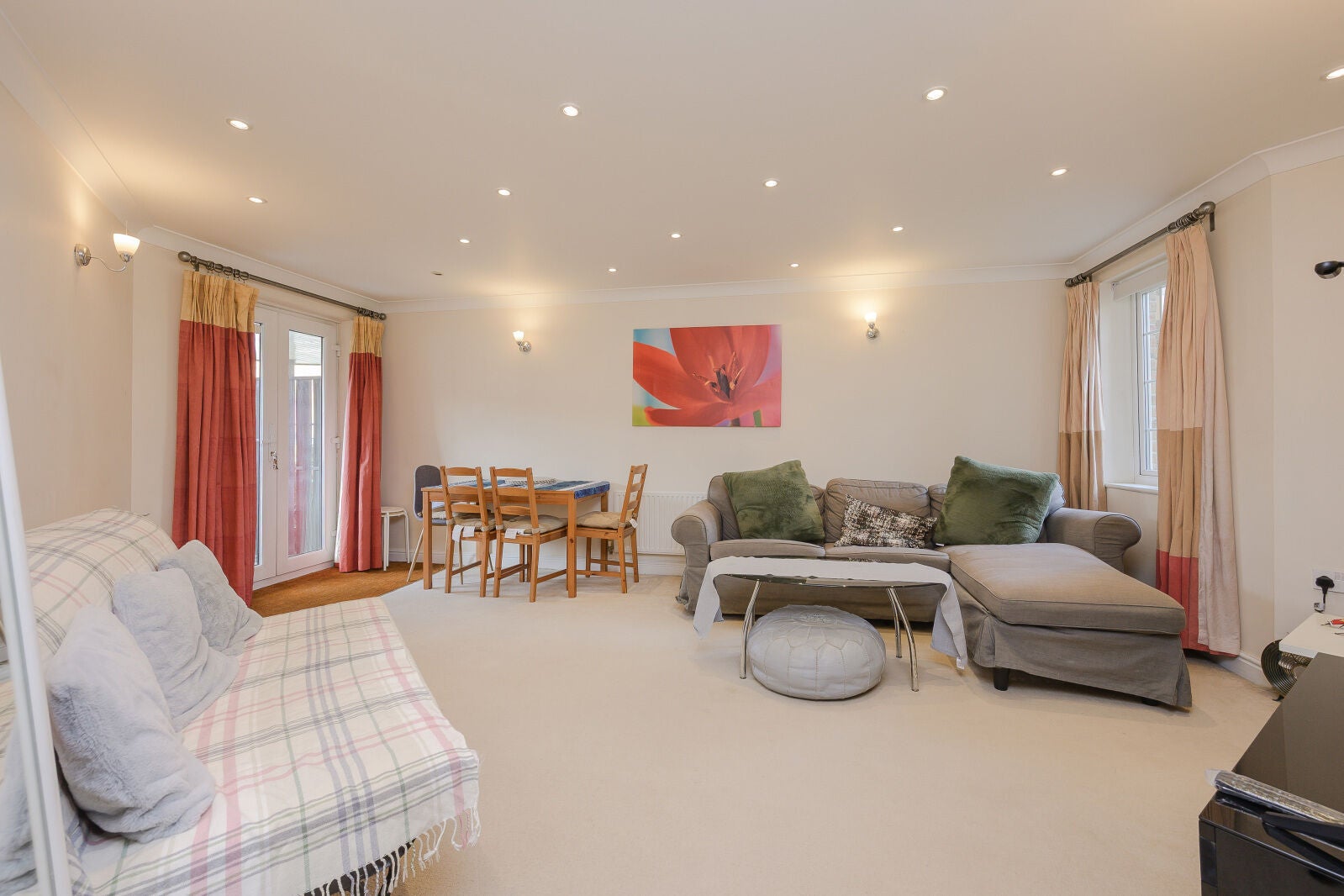 Flat Bewley Street in Greater London