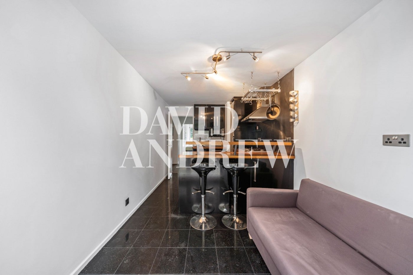 Flat Magdala Avenue in Greater London