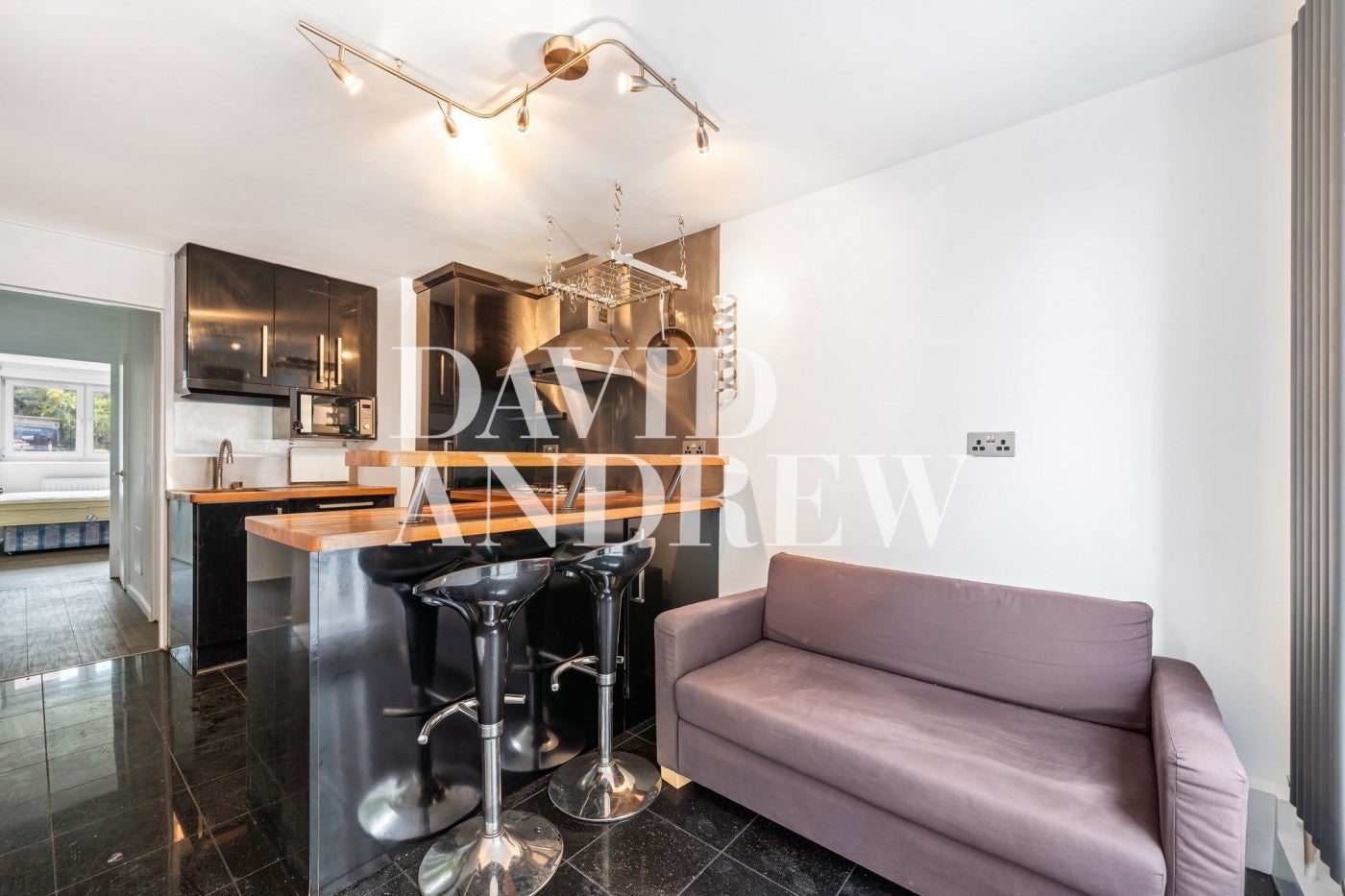 Flat Magdala Avenue in Greater London