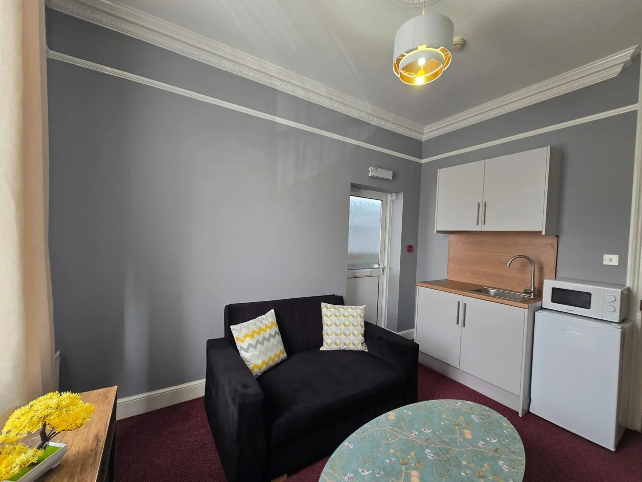 Room Bushey Grove Road in Hertsmere