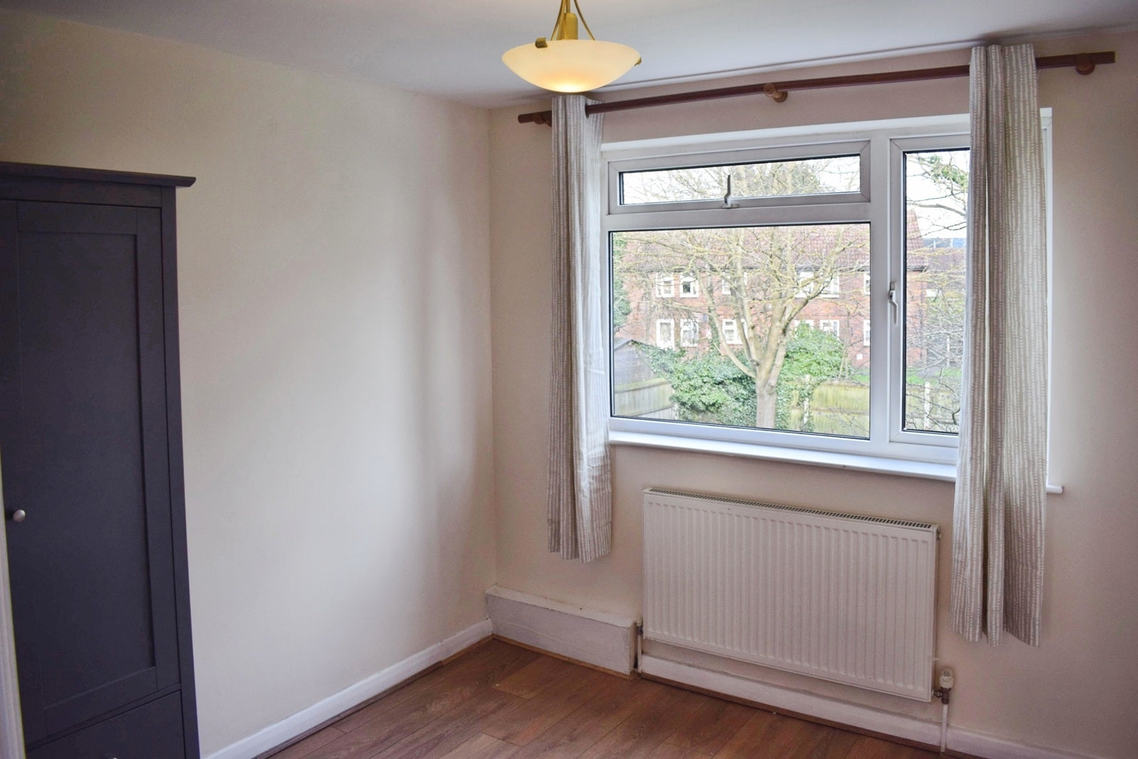 Flat Wyatt Road in Borough of Spelthorne