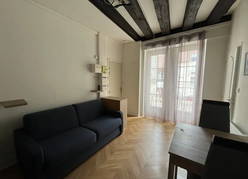 Chambre Rue Edmond Gondinet à Saint-Yrieix-la-Perche