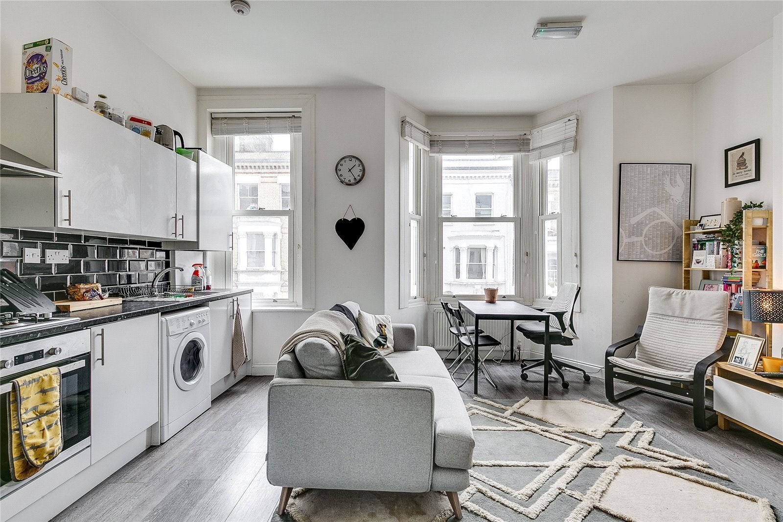 Flat Messina Avenue in Greater London