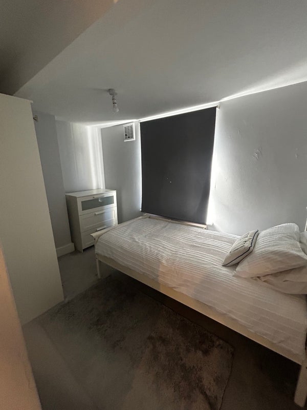 Room Underhill Road in Greater London
