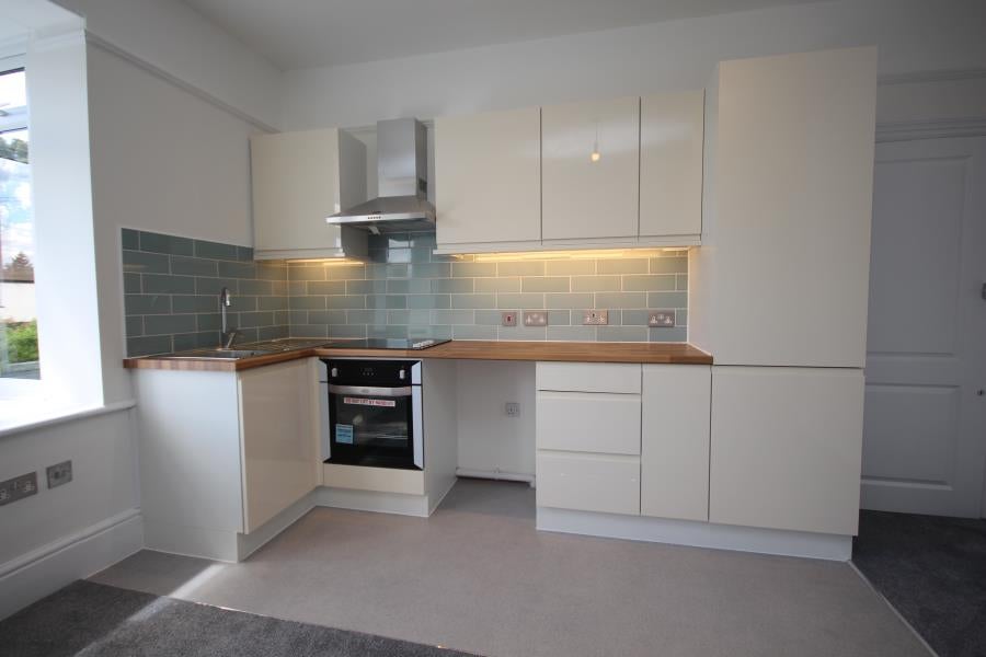 Flat Kingsway in Woking