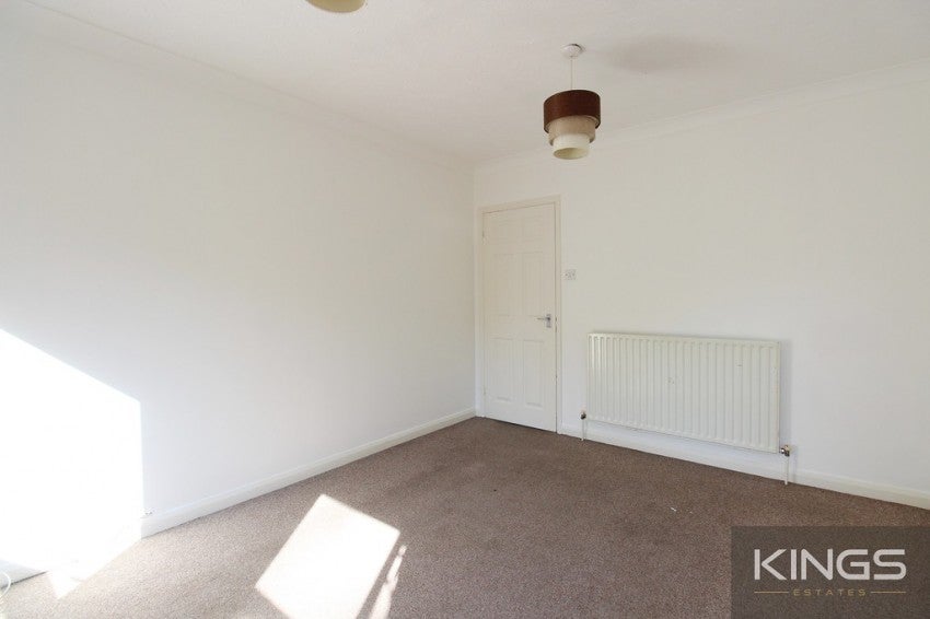 Flat Highfield Lane in Southampton
