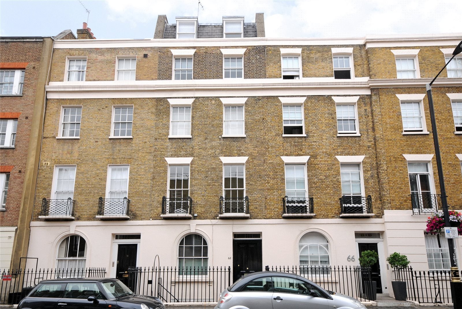 Flat Ebury Street in City of Westminster