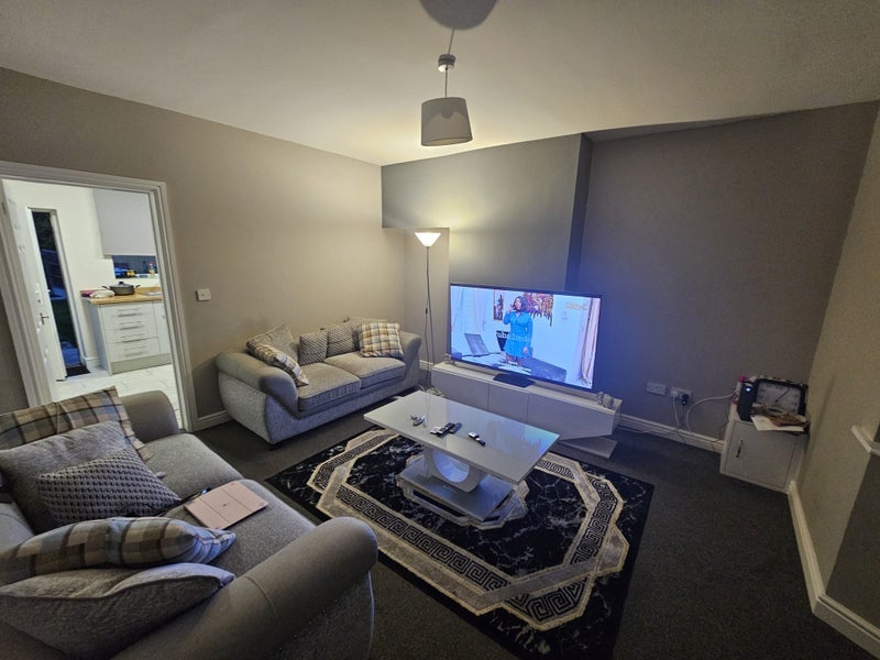 Room Lanchester Road in Birmingham