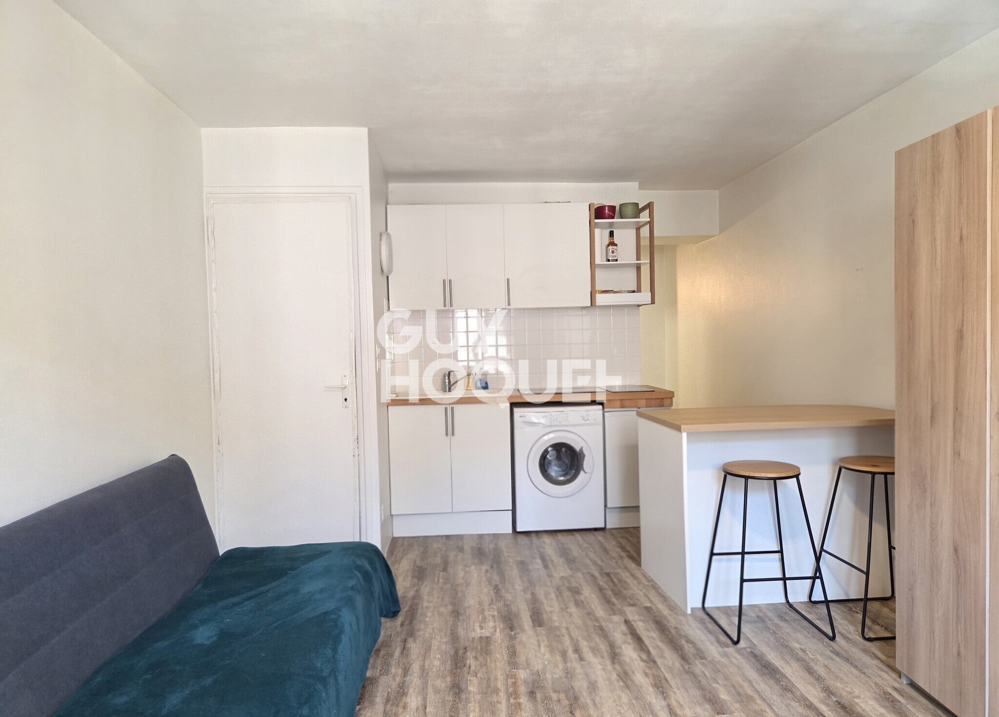 Flat D 306 in Saint-Georges-de-Reneins