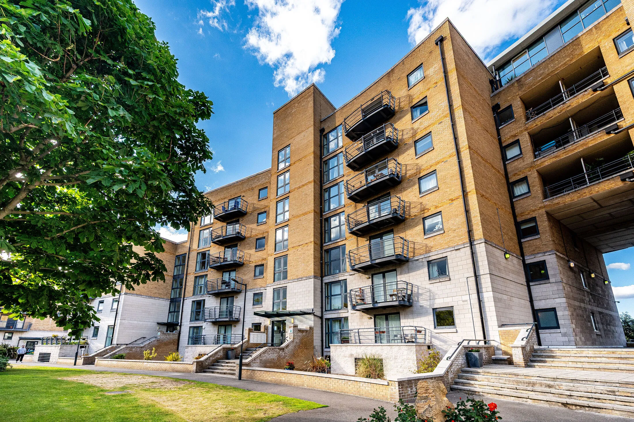 Flat Marlowe Path in Greater London