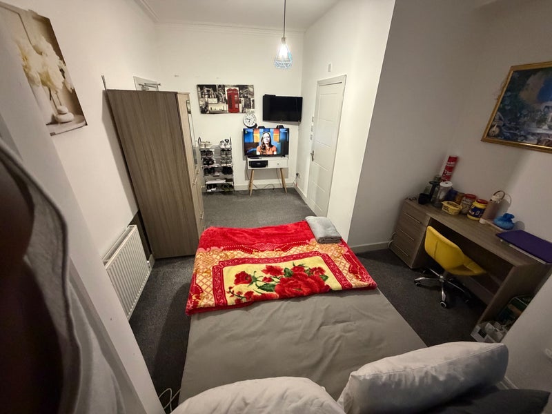 Room Back Bertrand Road in Bolton