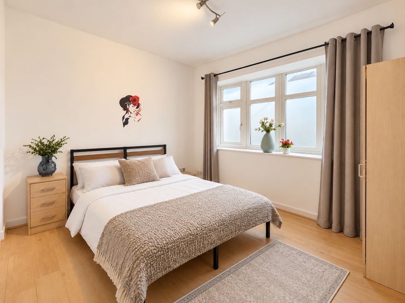House Asplins Road in Greater London