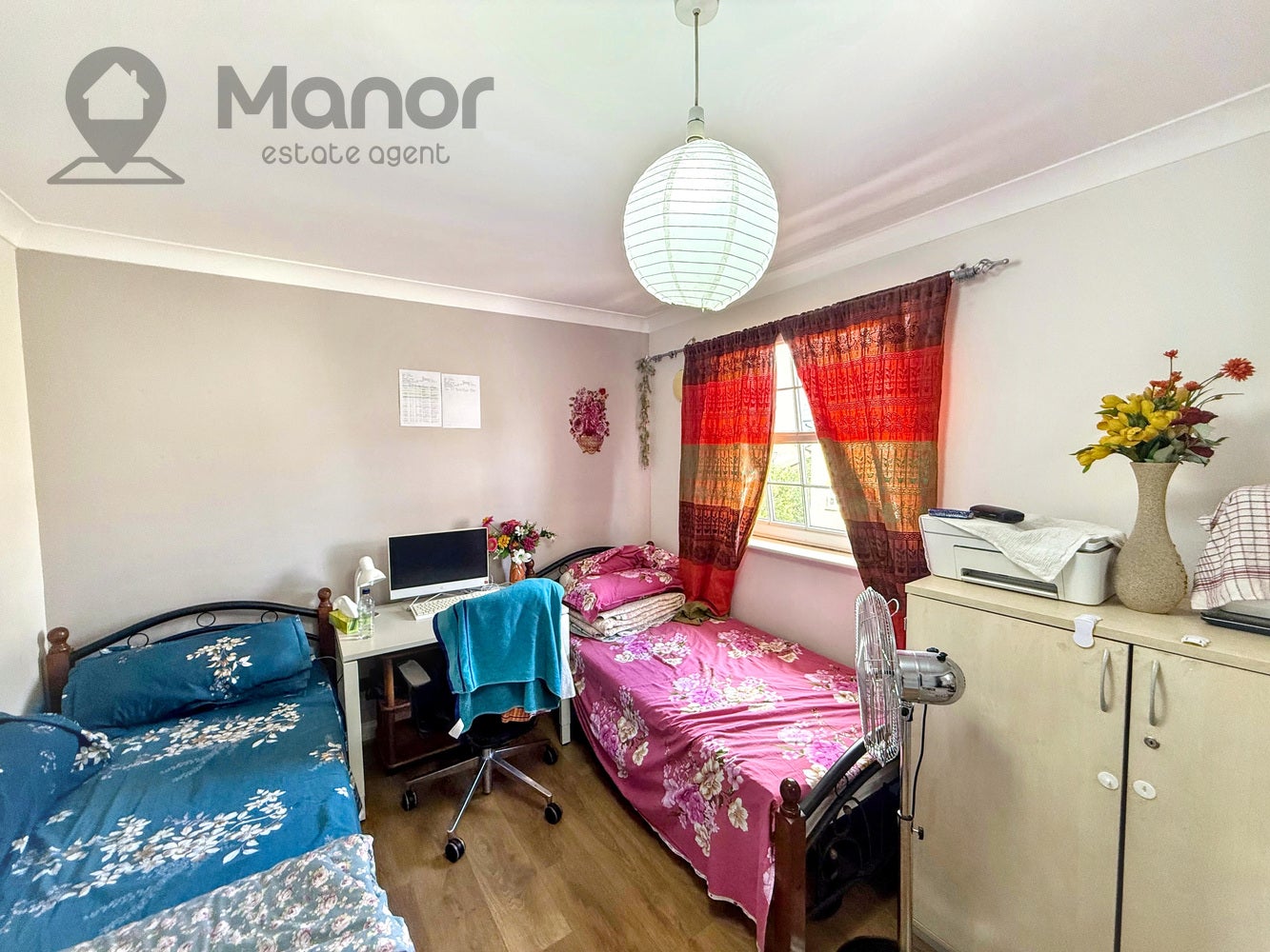Flat Queensberry Place in Greater London