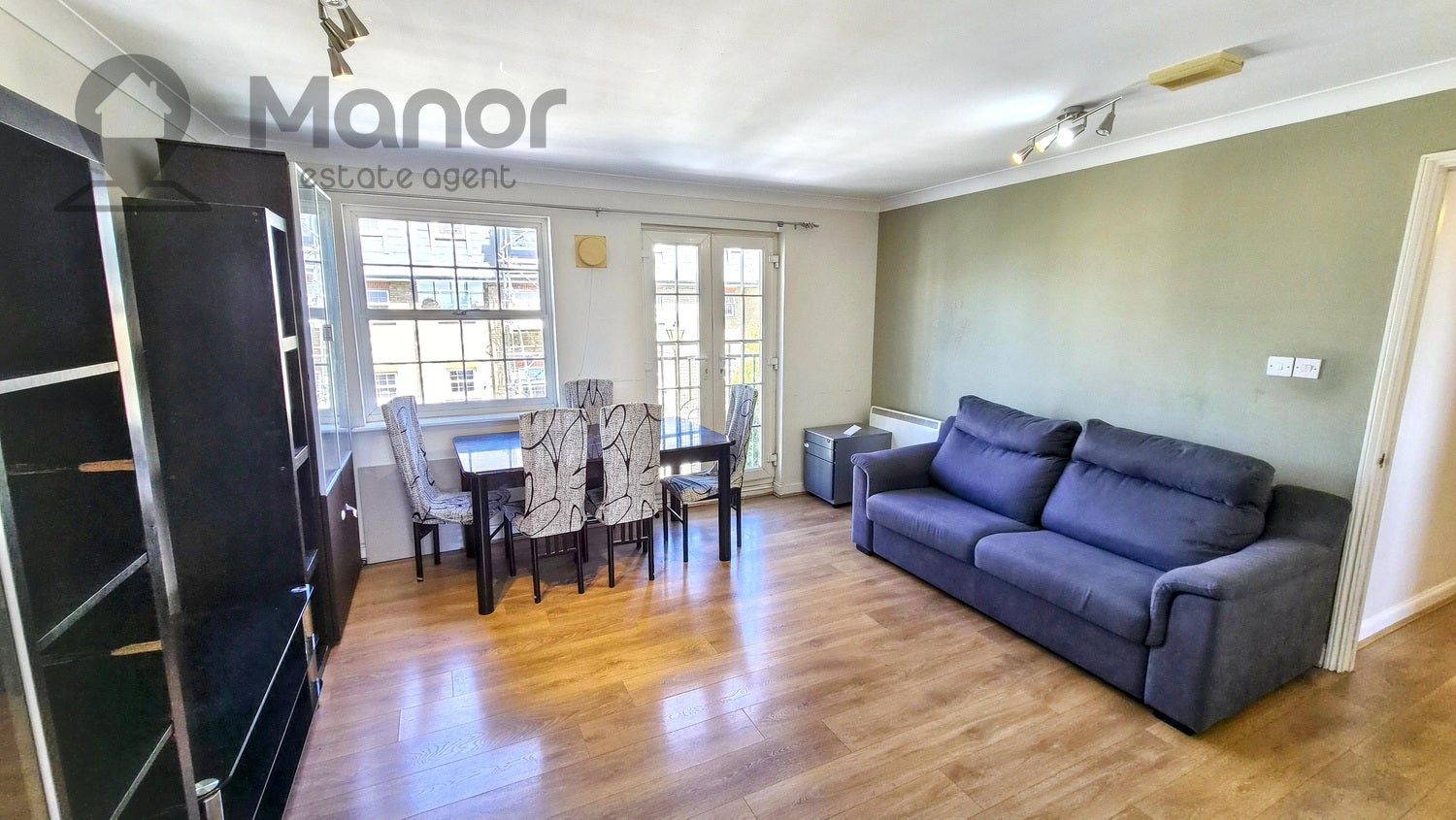 Flat Queensberry Place in Greater London