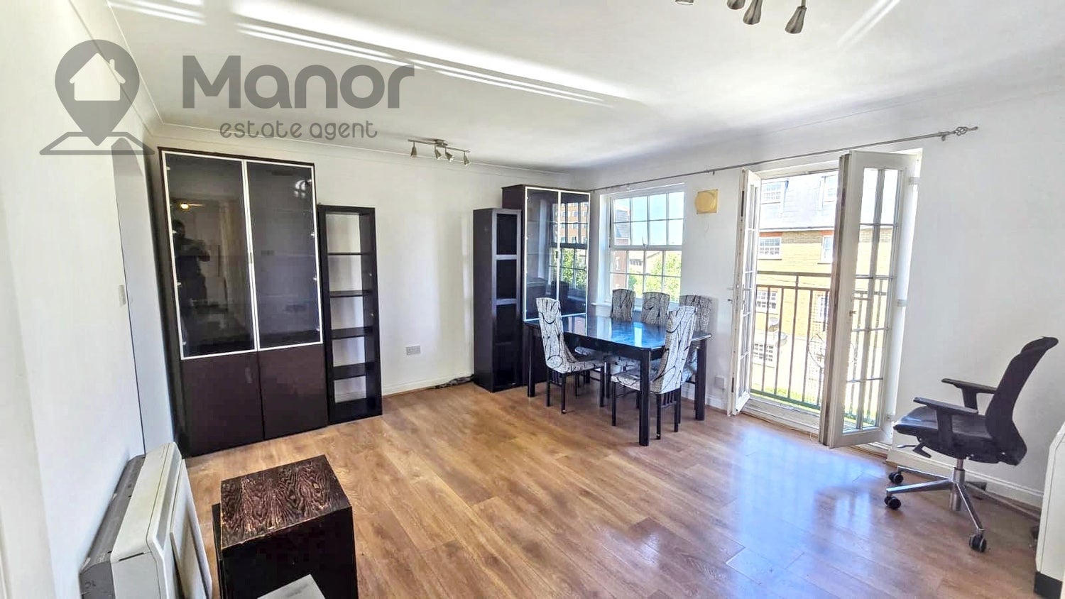 Flat Queensberry Place in Greater London