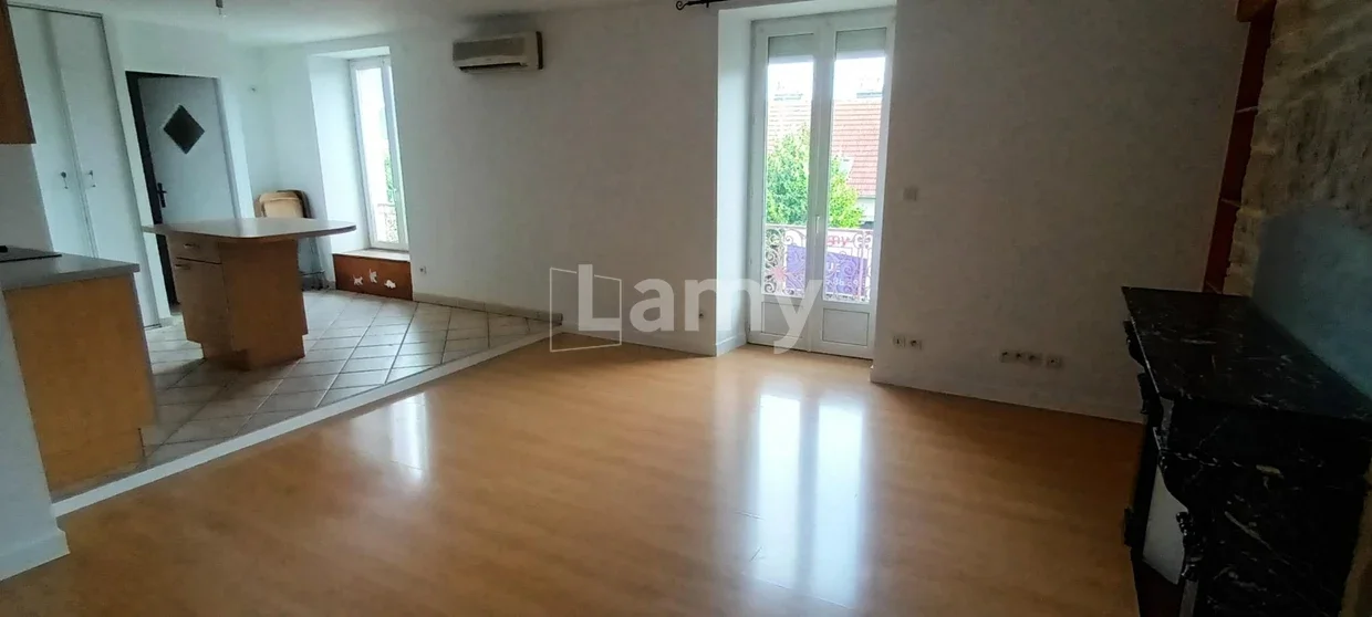 Flat Boulevard Charles de Gaulle in Vesoul