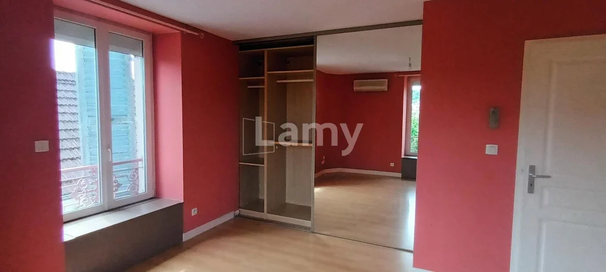 Flat Boulevard Charles de Gaulle in Vesoul