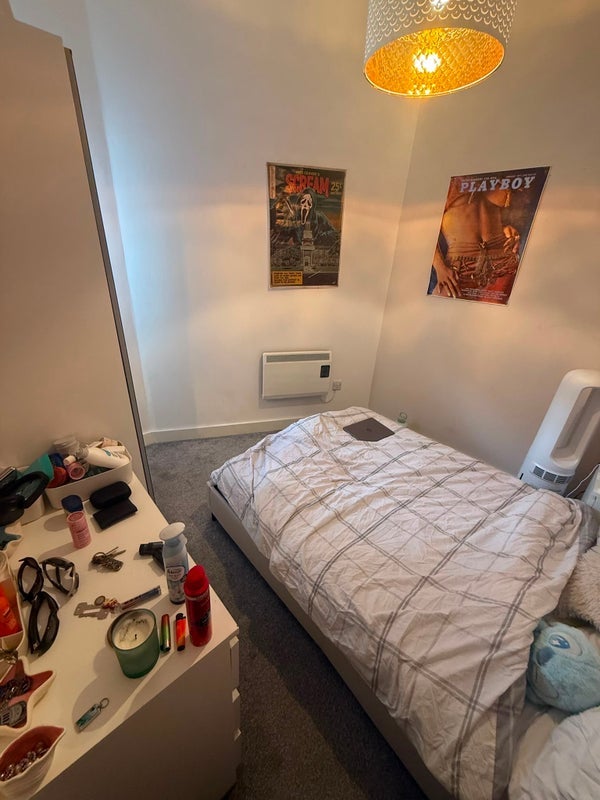 Room Chapel Street in Salford