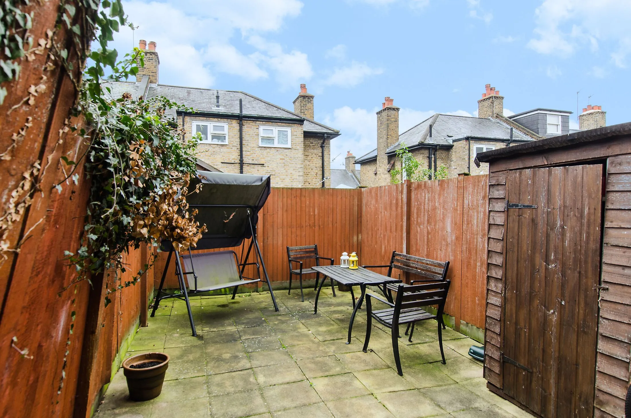 House Cowick Road in Greater London