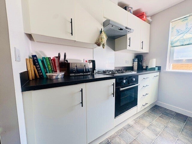 Flat East Wichel Way in Swindon