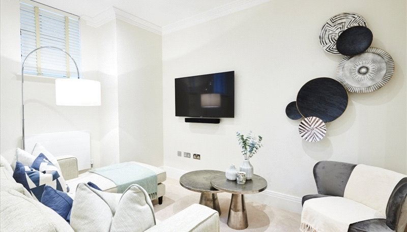 Flat Rainville Road in Greater London