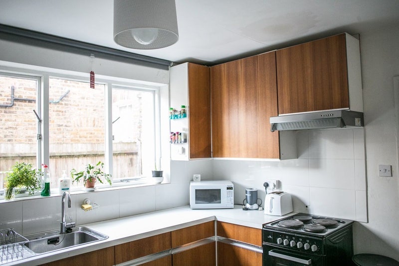 Room Tasso Road in Greater London