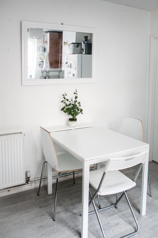 Room Tasso Road in Greater London