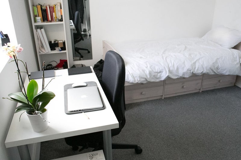 Room Tasso Road in Greater London