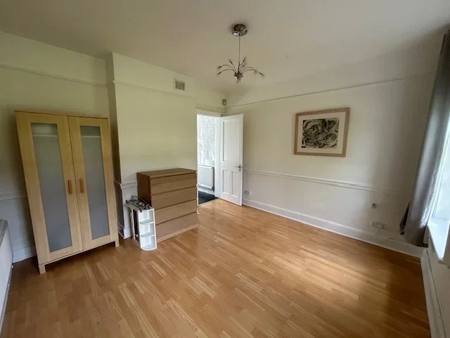 Flat Mottingham Road in Greater London