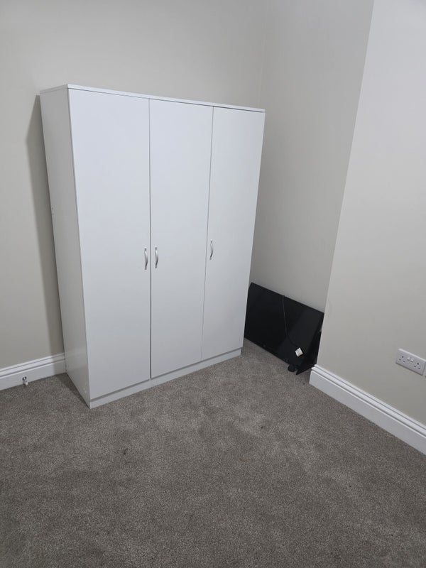 Room Beresford Drive in Greater London