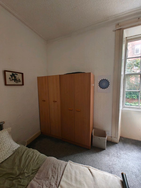 Room White Street in Glasgow